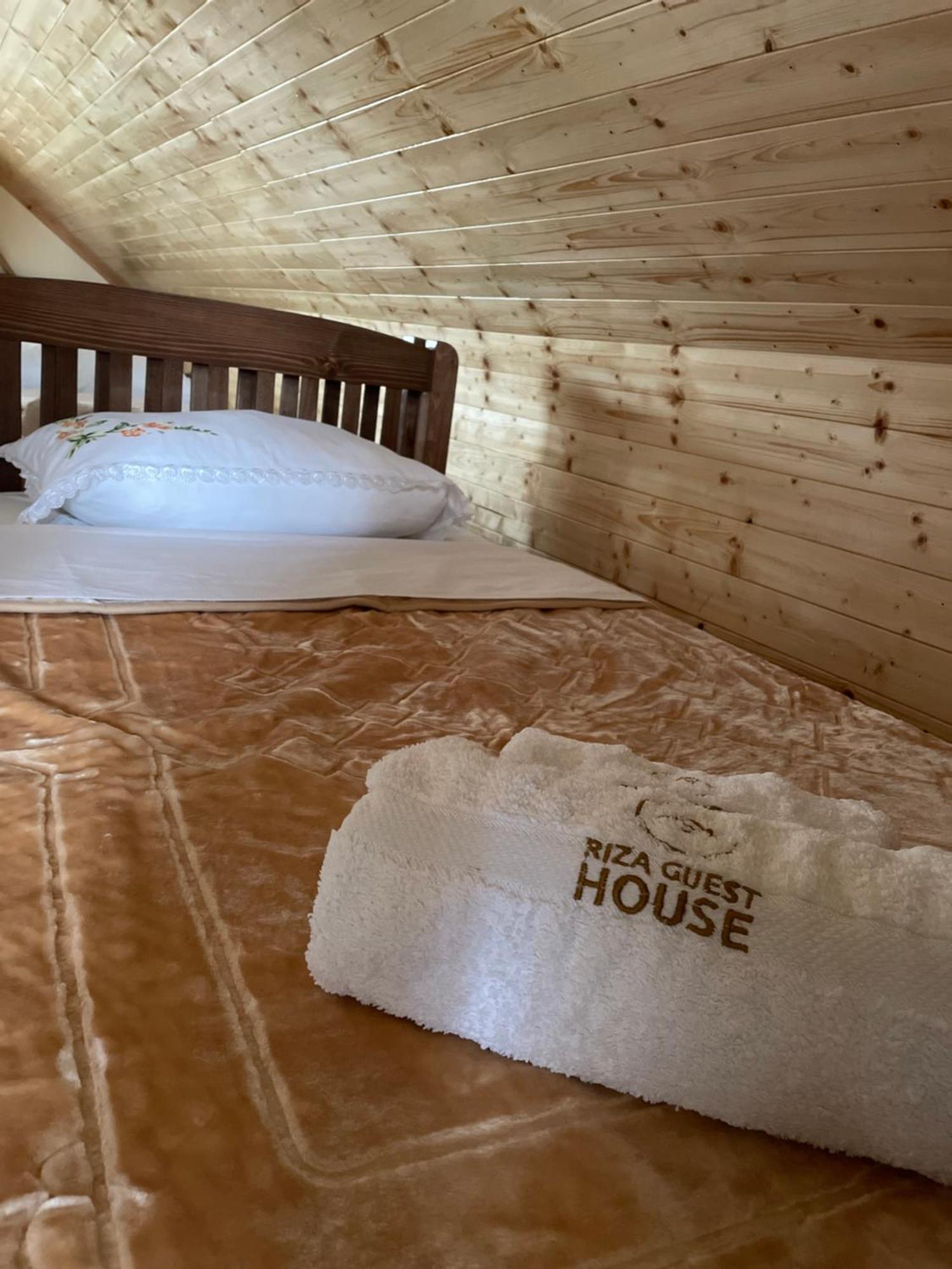 Riza Guest House Puke 外观 照片