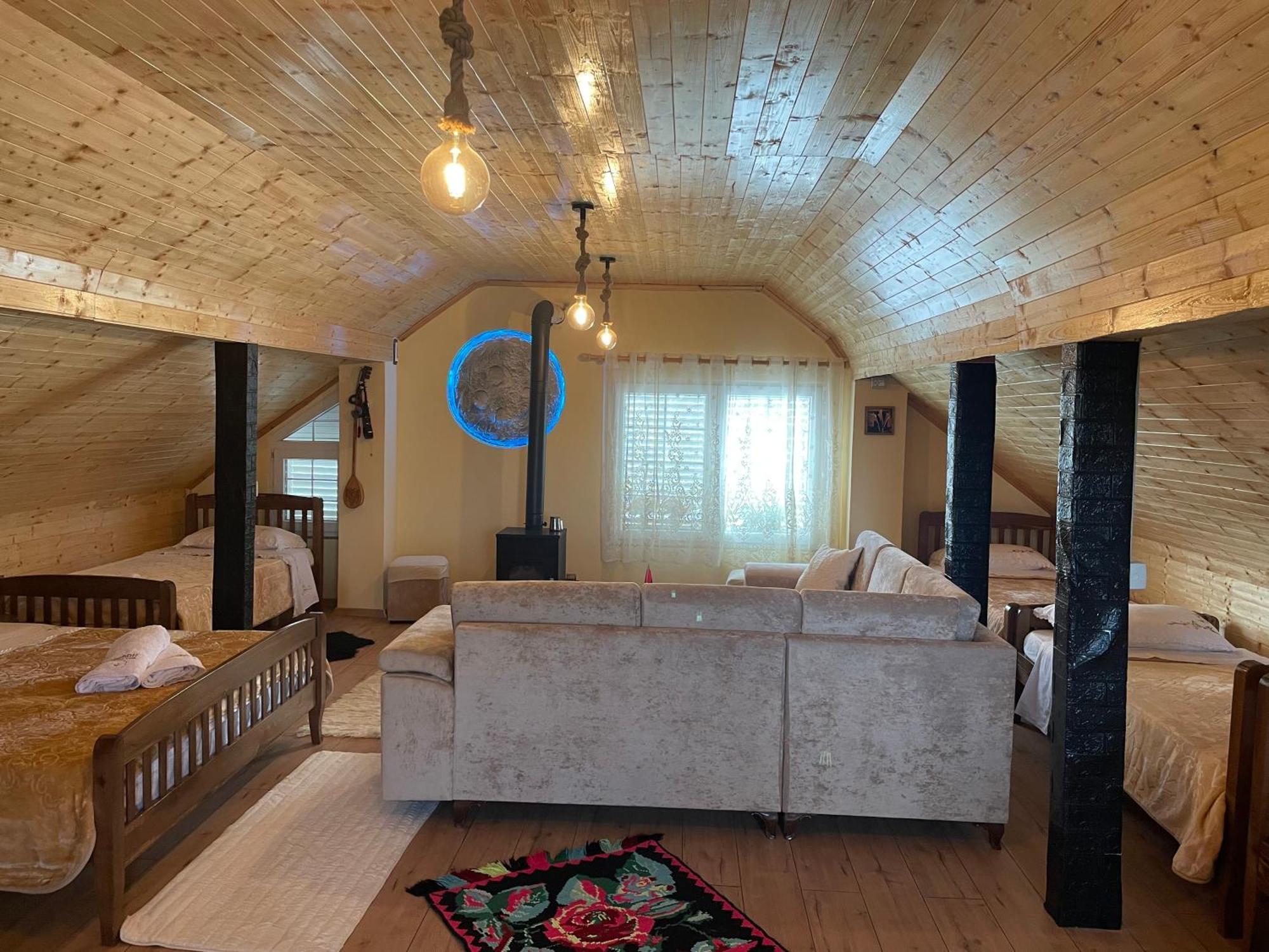 Riza Guest House Puke 外观 照片